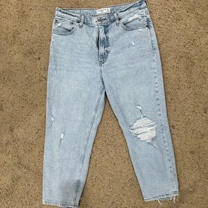 Abercrombie & Fitch mom High rise Jeans